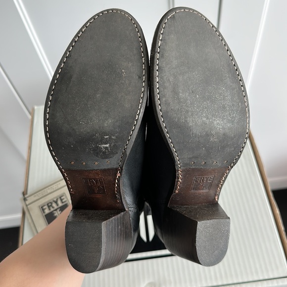 Frye Jackie Gore boots, size 5.5 - Picture 6 of 7